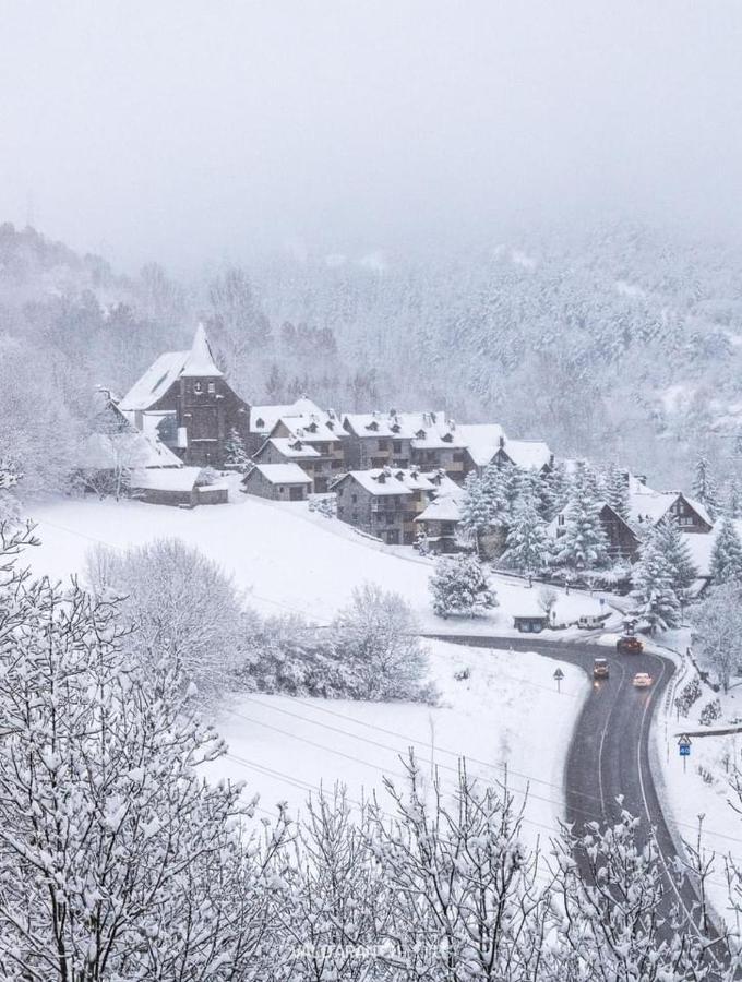 Tredos, Casa Adosada. Baqueira Appartement Buitenkant foto